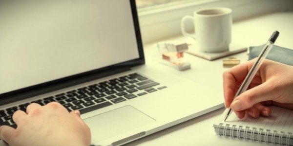 Foto: Brummen zoekt nieuwe dorpsdichter